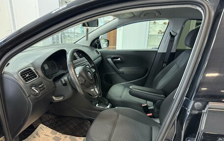 Volkswagen Polo VI (EU Market), 2011 год, 670 000 рублей, 15 фотография
