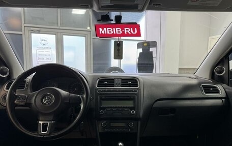 Volkswagen Polo VI (EU Market), 2011 год, 670 000 рублей, 10 фотография