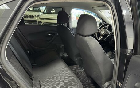 Volkswagen Polo VI (EU Market), 2011 год, 670 000 рублей, 18 фотография