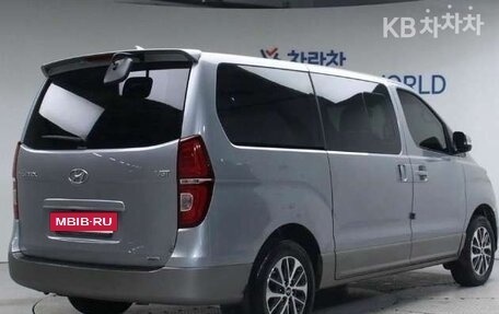 Hyundai Grand Starex Grand Starex I рестайлинг 2, 2020 год, 2 845 000 рублей, 3 фотография
