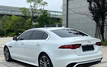 Jaguar XE I рестайлинг, 2022 год, 2 430 013 рублей, 4 фотография