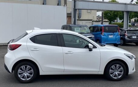 Mazda Demio IV, 2018 год, 700 000 рублей, 5 фотография