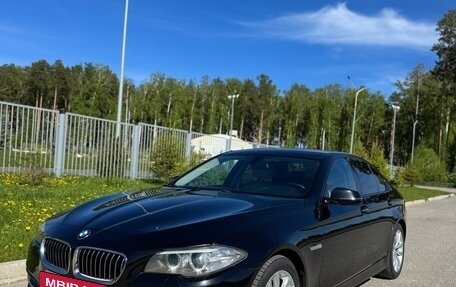 BMW 5 серия, 2015 год, 2 300 000 рублей, 2 фотография