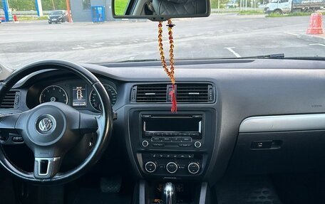Volkswagen Jetta VI, 2013 год, 1 100 000 рублей, 11 фотография