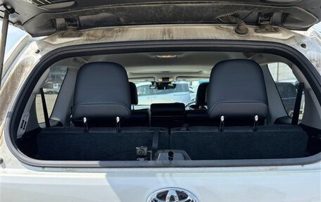 Toyota Land Cruiser Prado 150 рестайлинг 2, 2022 год, 3 619 000 рублей, 8 фотография