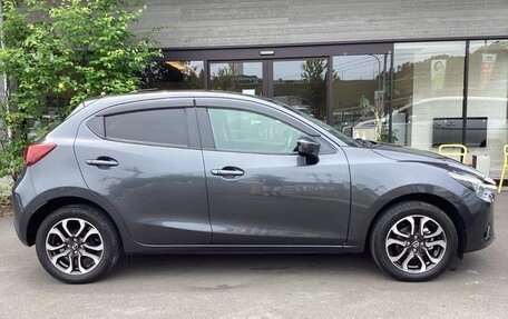 Mazda Demio IV, 2016 год, 770 000 рублей, 2 фотография