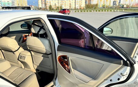 Toyota Camry, 2010 год, 1 350 000 рублей, 13 фотография