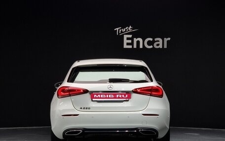 Mercedes-Benz A-Класс, 2021 год, 1 760 000 рублей, 4 фотография