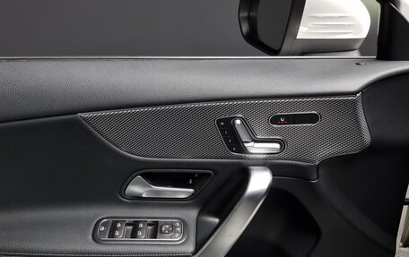 Mercedes-Benz A-Класс, 2021 год, 1 760 000 рублей, 15 фотография