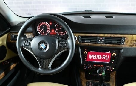 BMW 3 серия, 2005 год, 850 000 рублей, 17 фотография