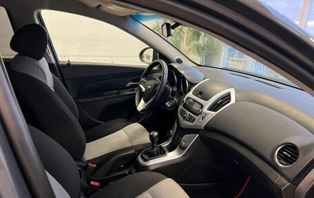 Chevrolet Cruze II, 2012 год, 670 000 рублей, 9 фотография