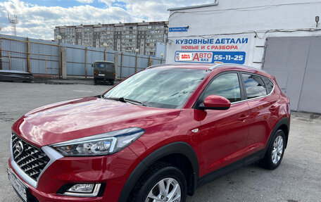 Hyundai Tucson III, 2018 год, 2 500 000 рублей, 2 фотография