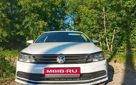 Volkswagen Jetta VI, 2015 год, 1 000 000 рублей, 3 фотография