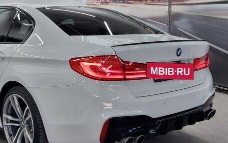 BMW 5 серия, 2019 год, 4 990 000 рублей, 13 фотография