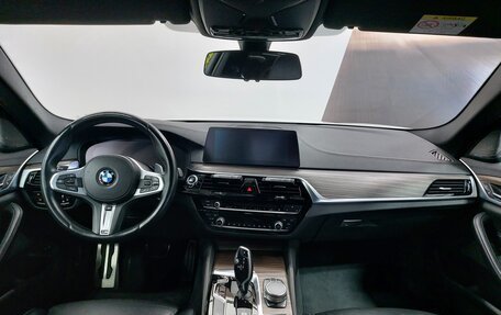BMW 5 серия, 2019 год, 4 990 000 рублей, 25 фотография