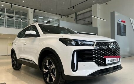 Chery Tiggo 4 I рестайлинг, 2024 год, 2 240 000 рублей, 13 фотография