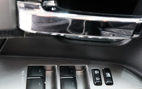 Toyota Land Cruiser 200, 2012 год, 4 499 000 рублей, 7 фотография