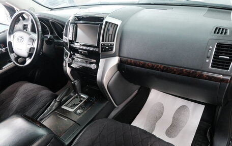 Toyota Land Cruiser 200, 2012 год, 4 499 000 рублей, 21 фотография