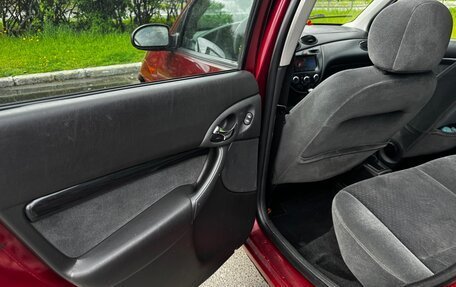 Ford Focus IV, 2001 год, 235 000 рублей, 13 фотография
