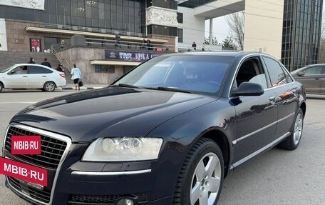Audi A8, 2004 год, 1 080 000 рублей, 3 фотография