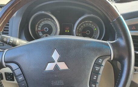 Mitsubishi Pajero IV, 2017 год, 2 960 000 рублей, 9 фотография