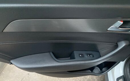 Hyundai Sonata VII, 2018 год, 1 570 000 рублей, 9 фотография