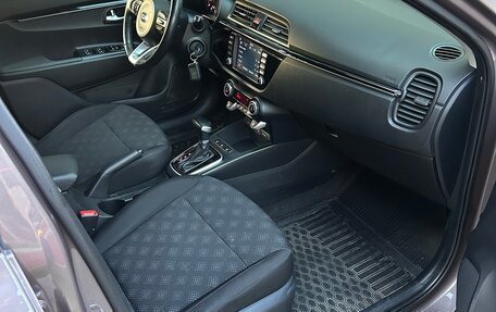 KIA Rio IV, 2017 год, 1 325 000 рублей, 15 фотография