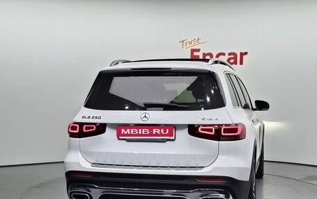 Mercedes-Benz GLB, 2021 год, 2 296 000 рублей, 4 фотография