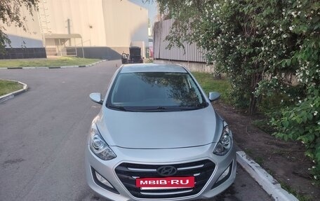 Hyundai i30 II рестайлинг, 2015 год, 1 500 000 рублей, 2 фотография