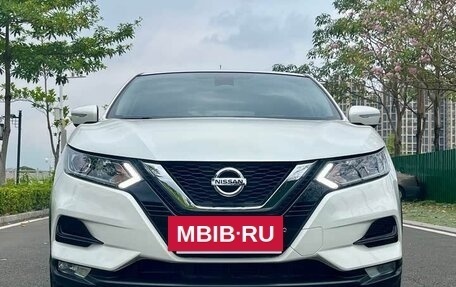 Nissan Qashqai, 2022 год, 1 805 000 рублей, 2 фотография