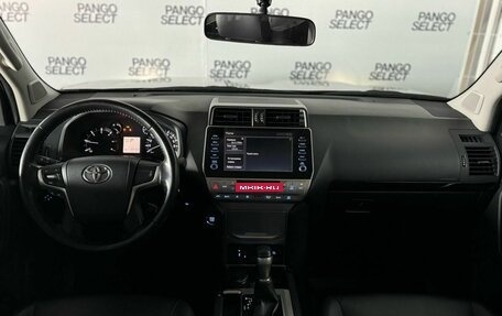 Toyota Land Cruiser Prado 150 рестайлинг 2, 2021 год, 6 999 000 рублей, 12 фотография
