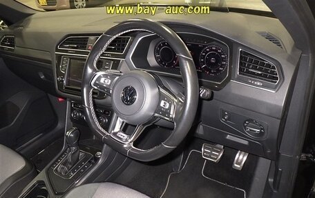 Volkswagen Tiguan II, 2017 год, 1 750 000 рублей, 6 фотография