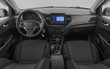 Hyundai Solaris II рестайлинг, 2022 год, 1 645 000 рублей, 10 фотография
