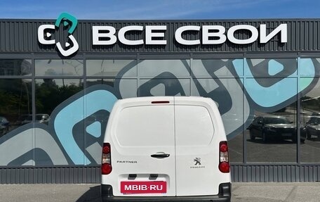 Peugeot Partner II рестайлинг 2, 2021 год, 1 785 000 рублей, 5 фотография