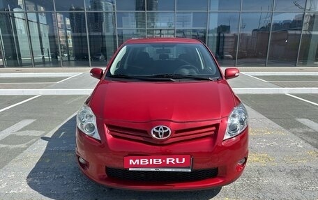 Toyota Auris II, 2011 год, 1 170 000 рублей, 2 фотография