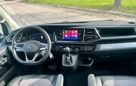Volkswagen Multivan T6 рестайлинг, 2021 год, 6 400 000 рублей, 7 фотография