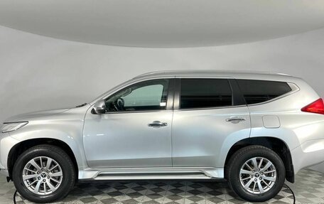 Mitsubishi Pajero Sport III рестайлинг, 2018 год, 2 700 000 рублей, 8 фотография
