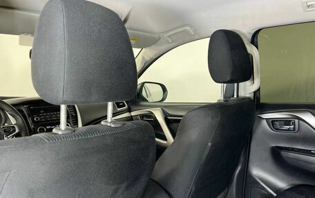 Mitsubishi Pajero Sport III рестайлинг, 2018 год, 2 700 000 рублей, 9 фотография
