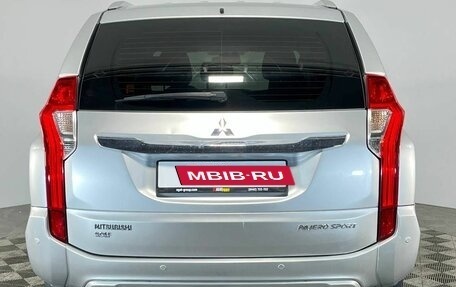 Mitsubishi Pajero Sport III рестайлинг, 2018 год, 2 700 000 рублей, 6 фотография