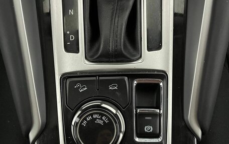 Mitsubishi Pajero Sport III рестайлинг, 2018 год, 2 700 000 рублей, 27 фотография