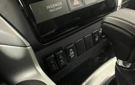 Mitsubishi Pajero Sport III рестайлинг, 2018 год, 2 700 000 рублей, 26 фотография