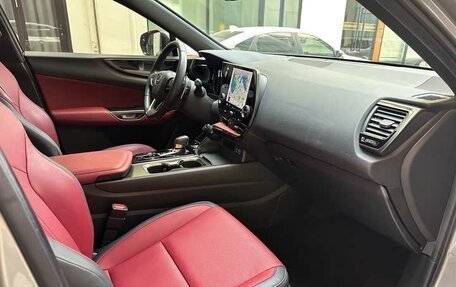 Lexus NX, 2022 год, 3 000 000 рублей, 11 фотография