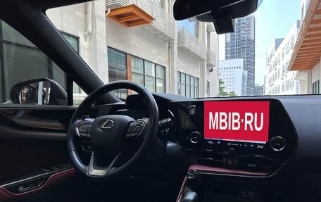 Lexus NX, 2022 год, 3 000 000 рублей, 10 фотография