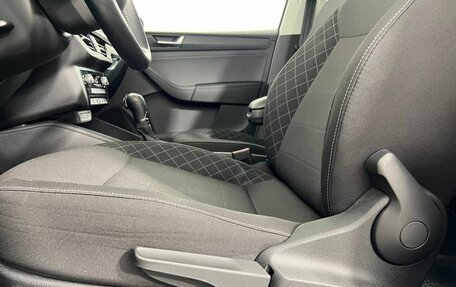 Skoda Rapid II, 2021 год, 1 299 000 рублей, 10 фотография