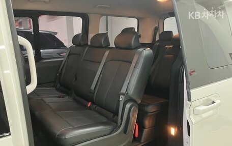 Hyundai Staria, 2021 год, 2 795 000 рублей, 9 фотография