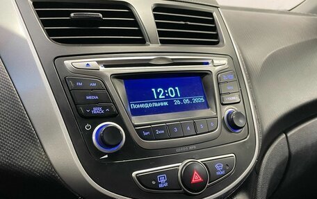 Hyundai Solaris II рестайлинг, 2014 год, 910 000 рублей, 14 фотография
