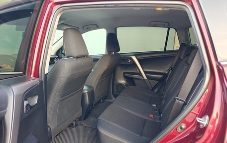 Toyota RAV4, 2017 год, 2 690 000 рублей, 6 фотография