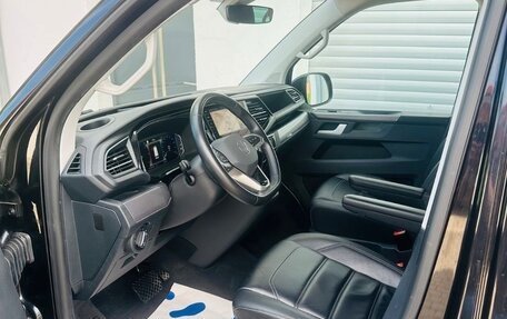 Volkswagen Multivan T6 рестайлинг, 2022 год, 5 190 000 рублей, 8 фотография