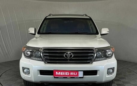 Toyota Land Cruiser 200, 2014 год, 3 670 000 рублей, 2 фотография