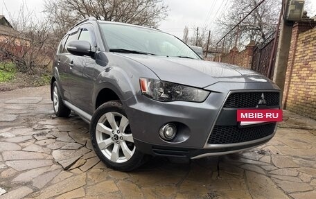 Mitsubishi Outlander III рестайлинг 3, 2011 год, 1 250 000 рублей, 4 фотография